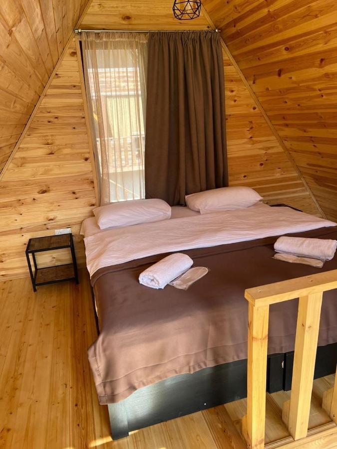 Kazbegi 4 Side Cottages ภายนอก รูปภาพ